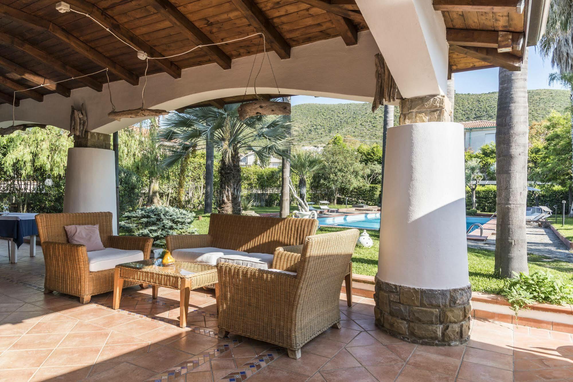 מונטקוריצ'ה Villa Gio B&B De Charme מראה חיצוני תמונה