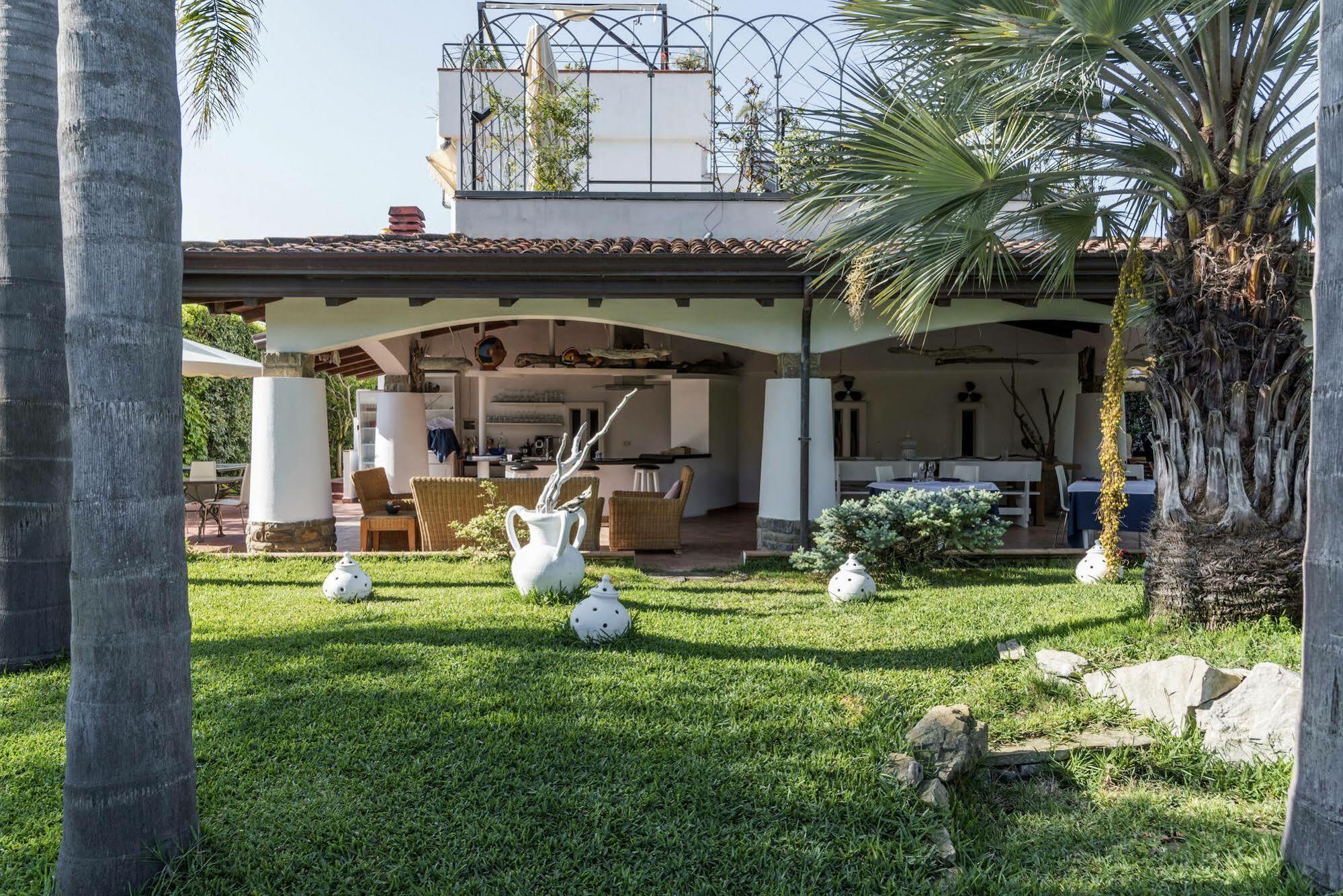 מונטקוריצ'ה Villa Gio B&B De Charme מראה חיצוני תמונה